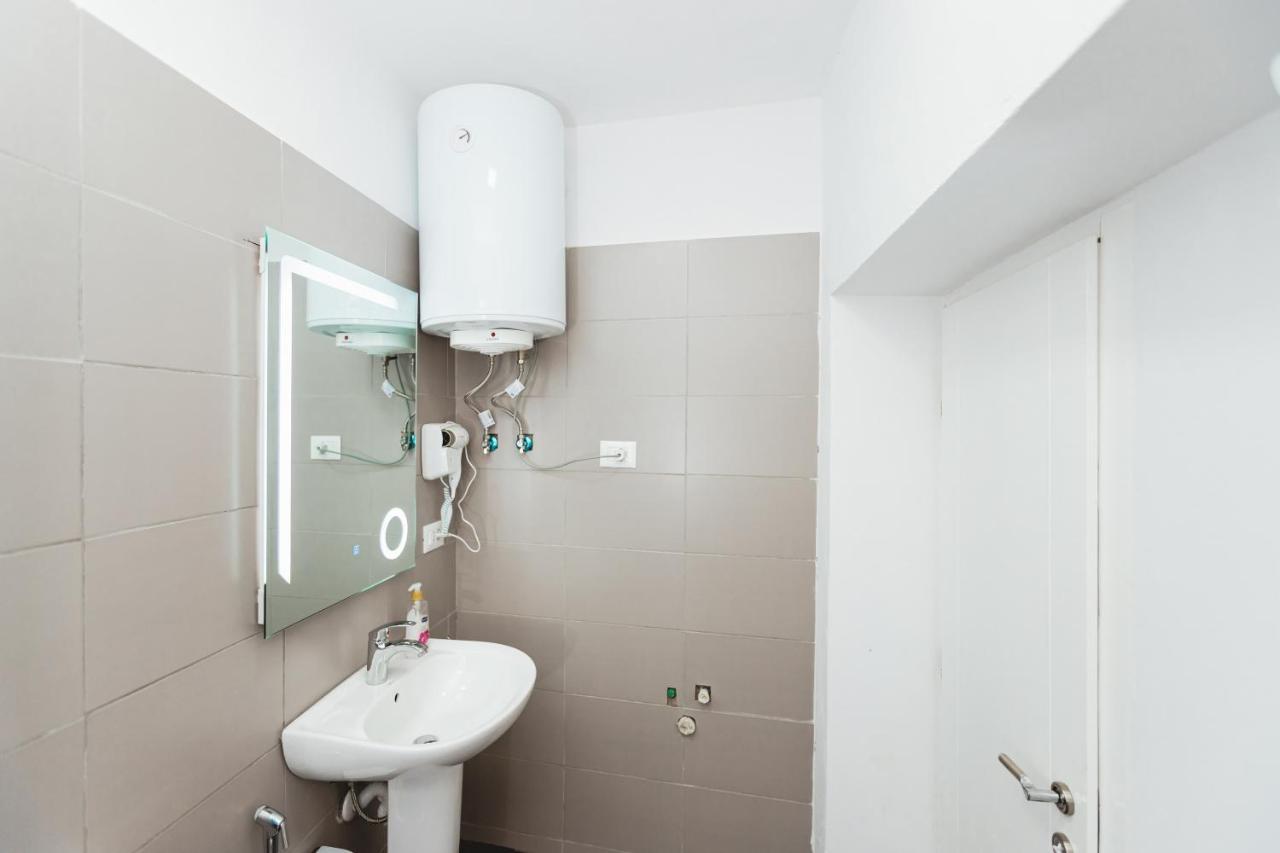 New Apartment At New Bazaar - Tirana City Center Ngoại thất bức ảnh
